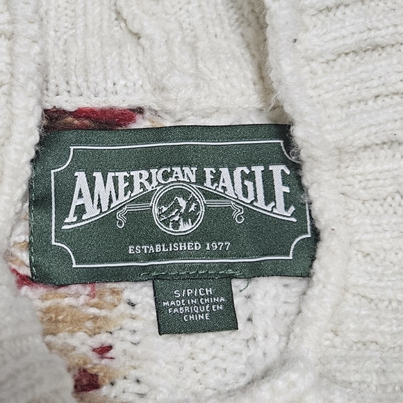 American Eagle Christmas Sweater S - Picture 5 of 5